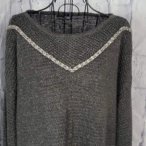 ×A.N.A. A NEW‎ APPROACH Gray Beaded Sparkly Sweater Large - Picture 2 of 7